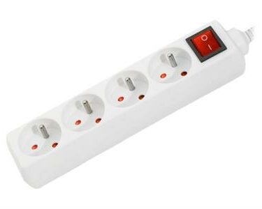 PRISE ELEC 4 BLANCHE