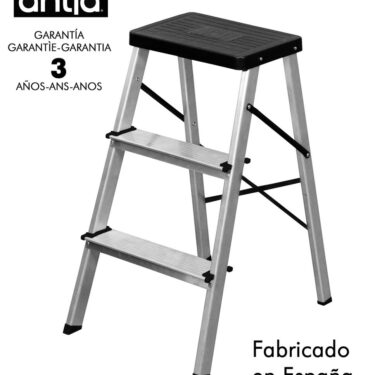 TABOURET AVEC 3 MARCHE 8