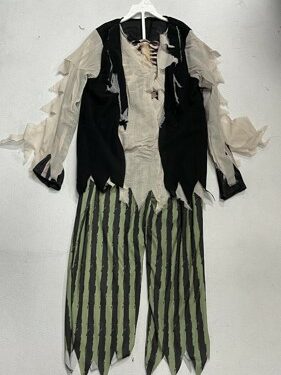 COSTUME HALLOWEEN TAILLE  7/9
