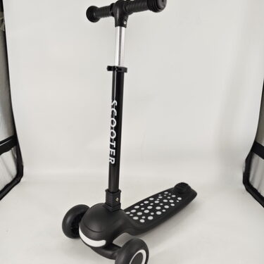 TROTINETTE LUMIÈRES NOIRE