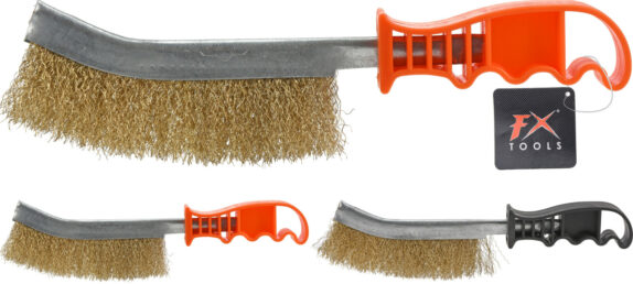 BROSSE METALLIQUE AVEC POIGNEE