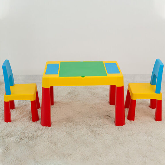 TABLE ENFANT ET 2 CHAISES  BLE